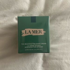 La Mer Rejuvenating Night Cream in Green Packaging